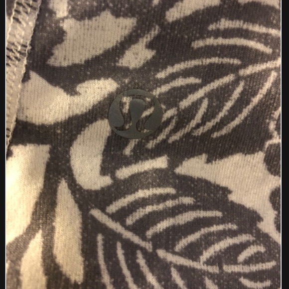 Lululemon tank top - Picture 2 of 2